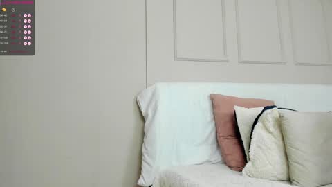 Amelia  online show from 12/19/24, 10:42