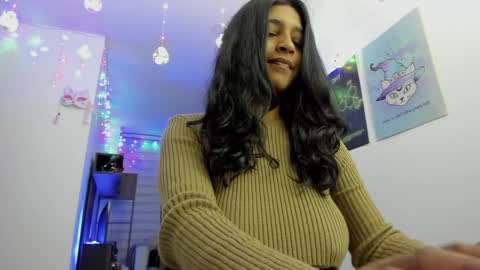 Snapshot of susanrhodes chatting on 12/13/24, 08:30 Andrea - Migue online show from 12/13/24, 08:30