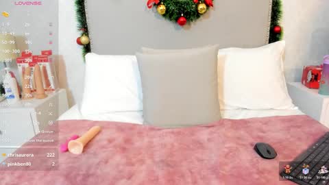 Snapshot of susanthomass chatting on 11/25/25, 07:14 susanthomass online show from 11/25/25, 07:14