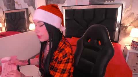 susanvilla online show from 12/20/25, 08:27