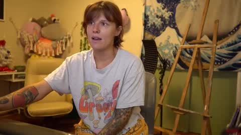   online show from 11/18/25, 06:23