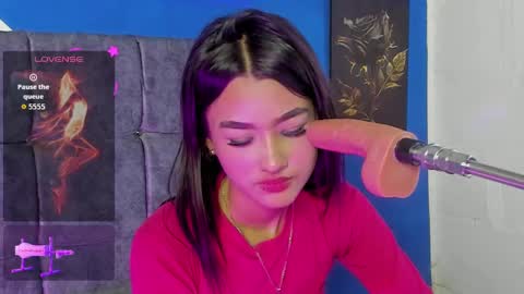 susi_hot13 online show from 11/21/25, 06:50