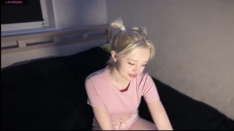 Sue online show from 02/06/26, 03:37