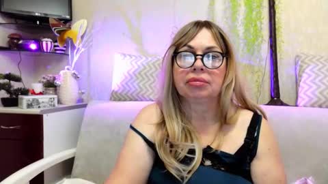 SusiexNoreen online show from 03/04/26, 12:16