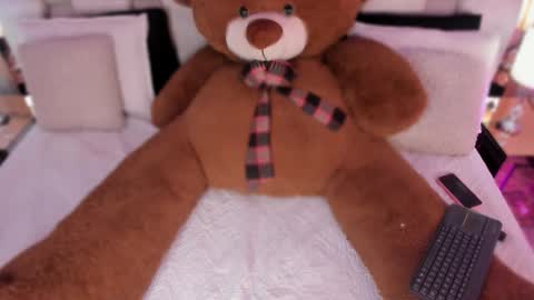  susi  online show from 03/05/26, 08:27