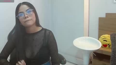 Snapshot of sussan_love01 chatting on 02/10/25, 05:41 Susan online show from 02/10/25, 05:41