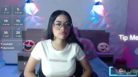 Snapshot of sussan_love01 chatting on 02/11/25, 01:51 Susan online show from 02/11/25, 01:51