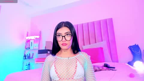 Sussan Nicole  online show from 01/30/25, 04:02