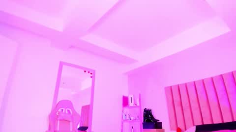 Sussan Nicole  online show from 10/20/25, 12:16