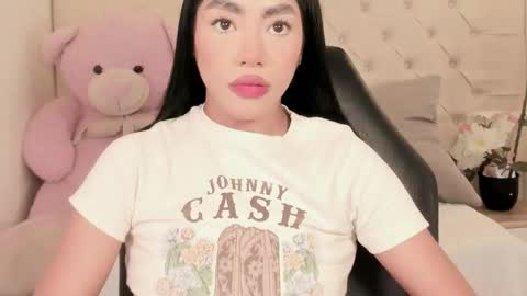 Sussie Tompsom online show from 12/18/25, 04:46