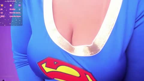 SussieRogers online show from 10/31/25, 02:18