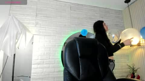 Snapshot of sussy__stone chatting on 06/06/26, 11:59 online show from 06/06/26, 11:59