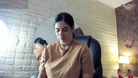 Snapshot of sussy__stone chatting on 06/26/26, 11:58 online show from 06/26/26, 11:58