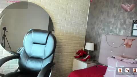 Snapshot of sussy__stone chatting on 07/16/26, 12:00 online show from 07/16/26, 12:00
