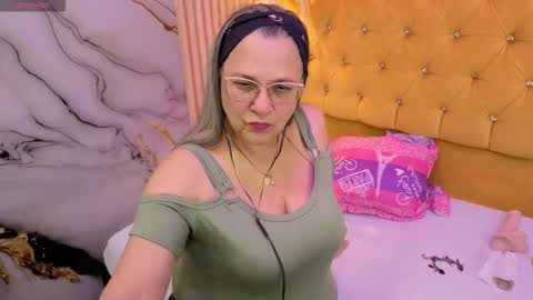 Sussy  online show from 02/05/26, 02:05