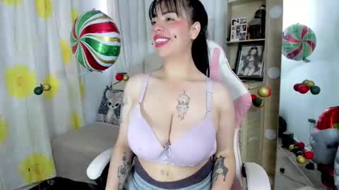 sussy_vanguash online show from 12/16/25, 02:22
