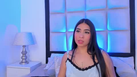 Snapshot of sussyfoxx_ chatting on 02/13/26, 12:34 sussyfoxx_ online show from 02/13/26, 12:34