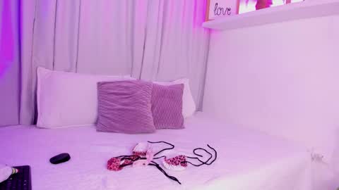 susyy online show from 11/08/25, 07:34