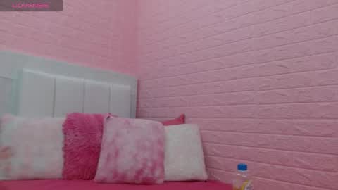 suzan_30 online show from 04/23/26, 09:17