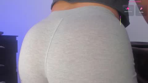 suzanana online show from 10/10/25, 06:40