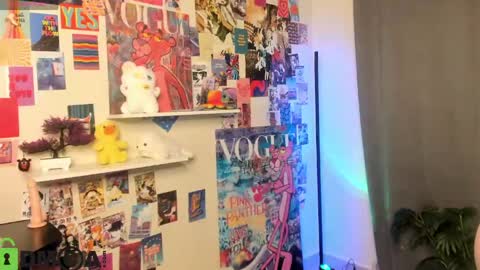 Hey Im Suzane online show from 04/20/26, 06:16