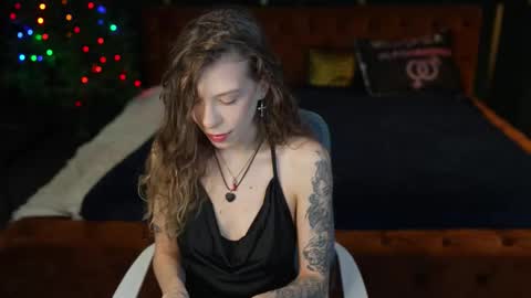 Suzan online show from 01/16/26, 11:47