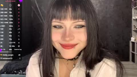 EmilySuonn online show from 05/15/26, 05:47