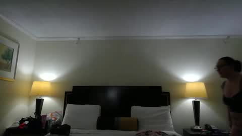 SuzukiBunny online show from 12/29/24, 09:52