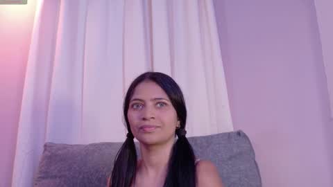 Snapshot of suzyfox chatting on 03/01/26, 08:11 Suzy online show from 03/01/26, 08:11