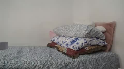 suzy online show from 02/26/25, 02:26