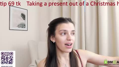 Suzy  next stream  Thursday Friday Saturday online show from 12/25/24, 04:54