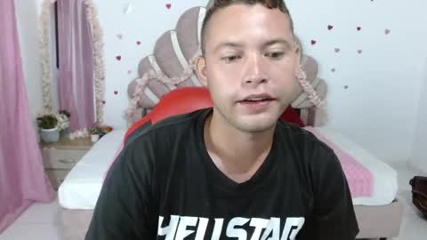 Snapshot of sven_fox723 chatting on 06/05/26, 12:55 Sven online show from 06/05/26, 12:55