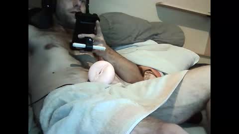 Snapshot of svenjamin9090 chatting on 11/25/25, 01:16 Druffen online show from 11/25/25, 01:16