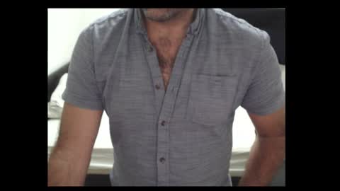 Snapshot of swaainaai chatting on 09/20/25, 09:38 swaainaai online show from 09/20/25, 09:38