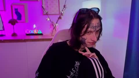 Eric online show from 04/10/26, 01:05