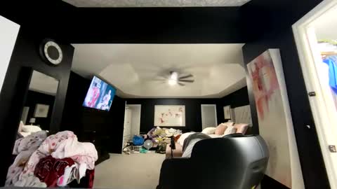 Snapshot of swapman47 chatting on 09/25/25, 08:29 Swapman47 online show from 09/25/25, 08:29