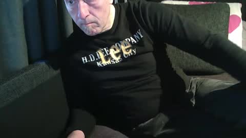 ArnSwart online show from 04/11/26, 04:55