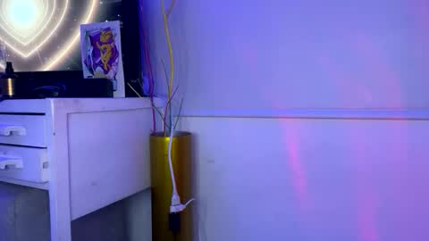 Snapshot of sweeetbabyy22 chatting on 05/29/26, 02:31 Valeria online show from 05/29/26, 02:31