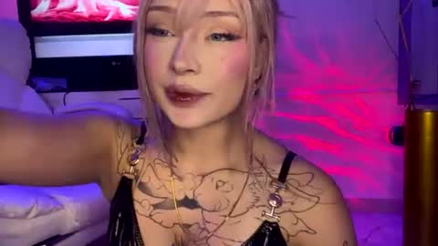 Snapshot of sweeetbabyy22 chatting on 07/10/26, 08:07 Valeria online show from 07/10/26, 08:07