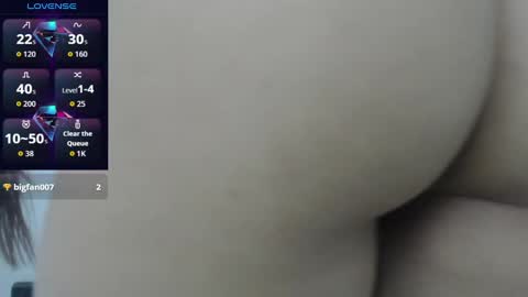 Chloe  online show from 09/27/25, 06:51