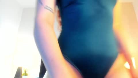 Snapshot of sweerbilly2 chatting on 02/13/25, 05:37 sweerbilly2 online show from 02/13/25, 05:37