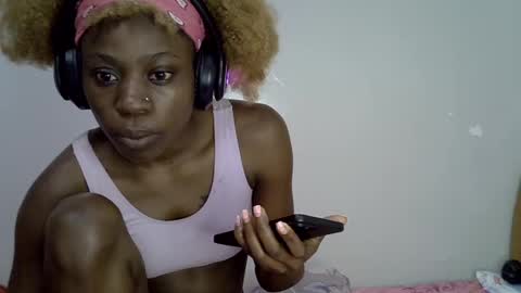 Snapshot of sweest_caster chatting on 07/17/26, 12:06 Sweetest doll online show from 07/17/26, 12:06