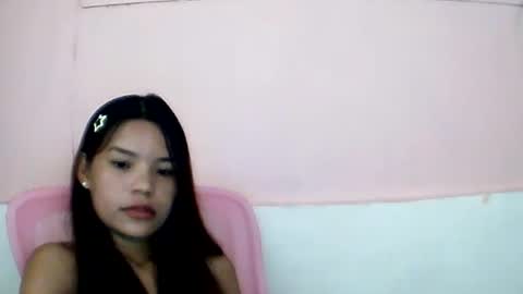 Snapshot of sweet01pinay chatting on 06/19/26, 03:44 sweet01pinay online show from 06/19/26, 03:44
