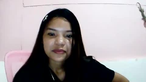 Snapshot of sweet01pinay chatting on 06/19/26, 04:11 sweet01pinay online show from 06/19/26, 04:11