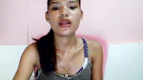 Snapshot of sweet01pinay chatting on 07/20/26, 12:29 sweet01pinay online show from 07/20/26, 12:29