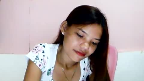 Snapshot of sweet01pinay chatting on 07/31/26, 01:54 sweet01pinay online show from 07/31/26, 01:54