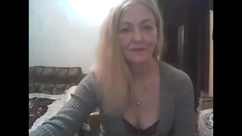 Snapshot of sweet4blonde67 chatting on 12/23/24, 08:36 sweet4blonde67 online show from 12/23/24, 08:36