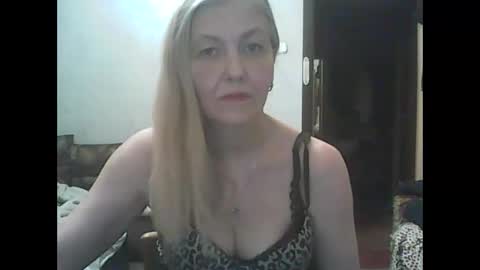 Snapshot of sweet4blonde67 chatting on 01/29/25, 05:56 sweet4blonde67 online show from 01/29/25, 05:56