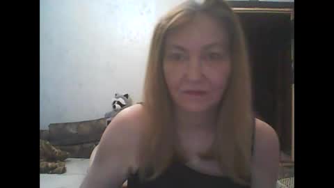 Snapshot of sweet4blonde67 chatting on 11/25/25, 08:36 sweet4blonde67 online show from 11/25/25, 08:36