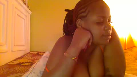 sweet52537 online show from 10/03/25, 05:48